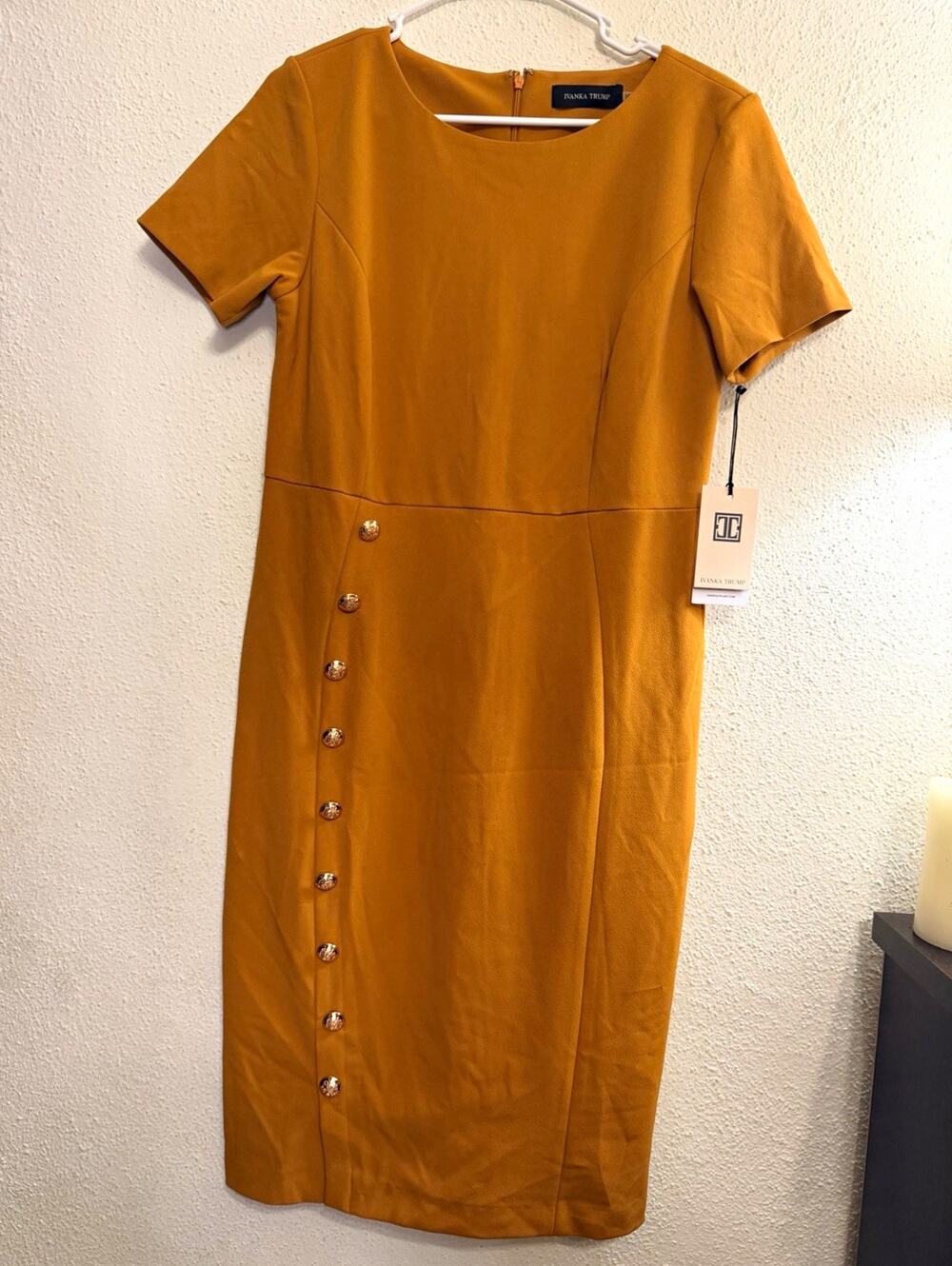 Ivanka Trump Brown Knit Sheath Dress Scoop Neck Short Sleeve Knee Length 10